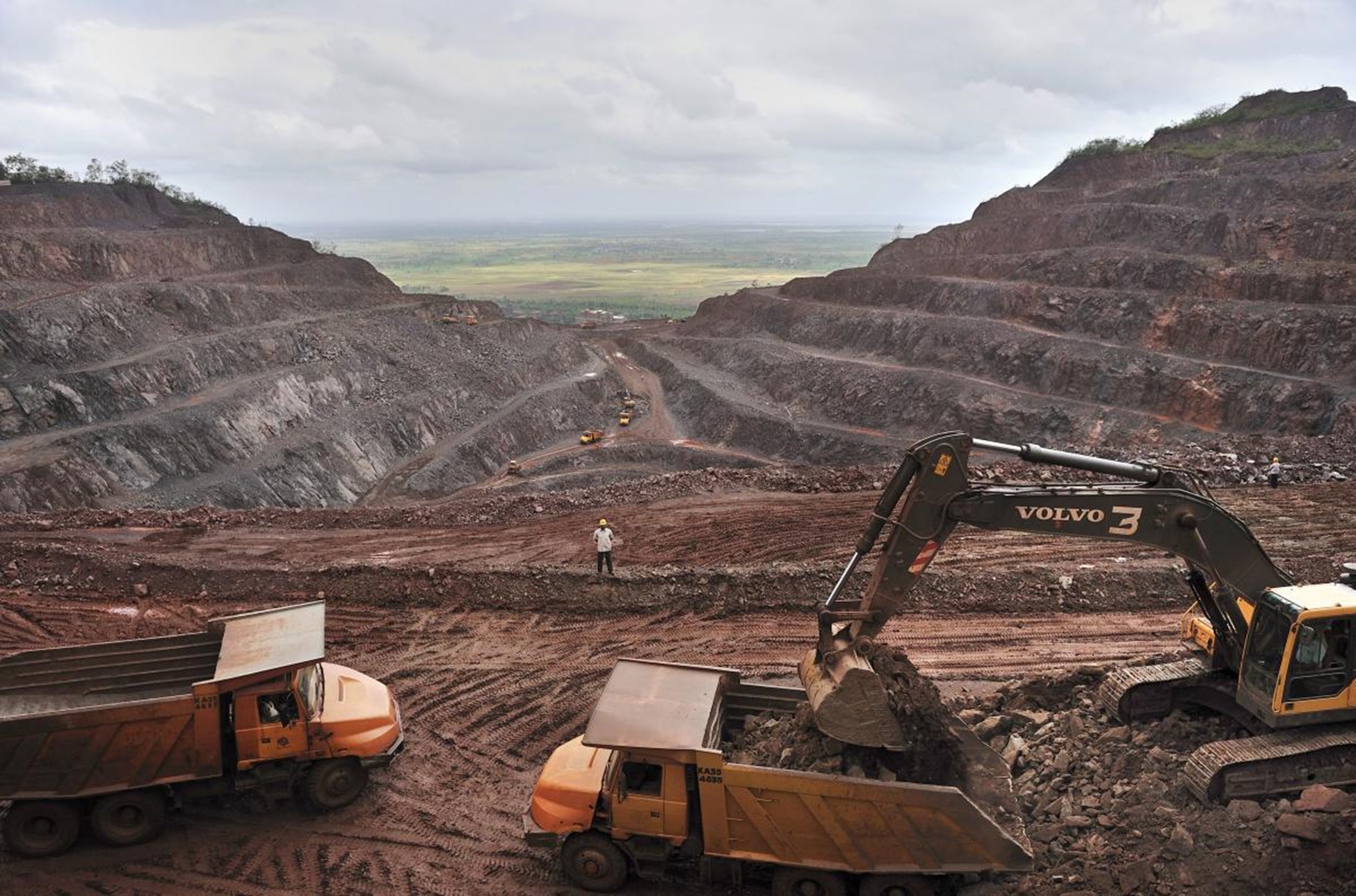 Stage set for resumption of ore exports from Karnataka